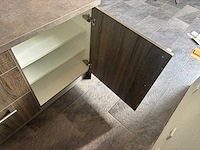 Keuken met apparatuur - afbeelding 8 van  28