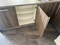 Keuken met apparatuur - afbeelding 19 van  28