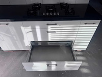 Keuken met apparatuur - afbeelding 13 van  25