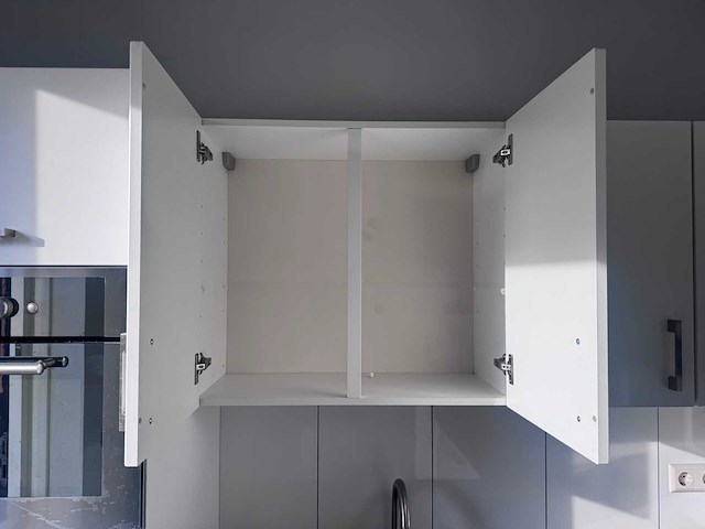 Keuken met apparatuur - afbeelding 16 van  25