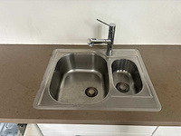 Keuken met apparatuur - afbeelding 7 van  18