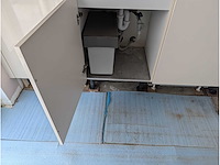 Keuken met apparatuur - afbeelding 2 van  25