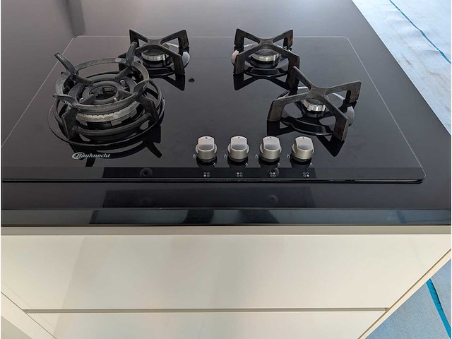 Keuken met apparatuur - afbeelding 6 van  25
