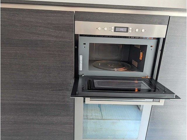 Keuken met apparatuur - afbeelding 11 van  25
