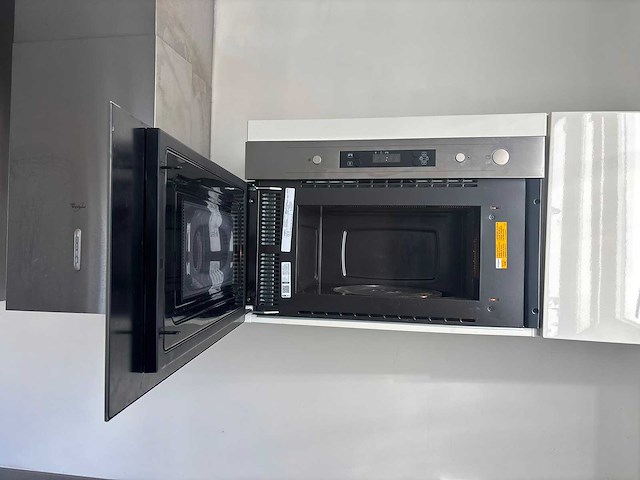 Keuken met apparatuur - afbeelding 14 van  28