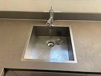 Keuken met apparatuur - afbeelding 19 van  28