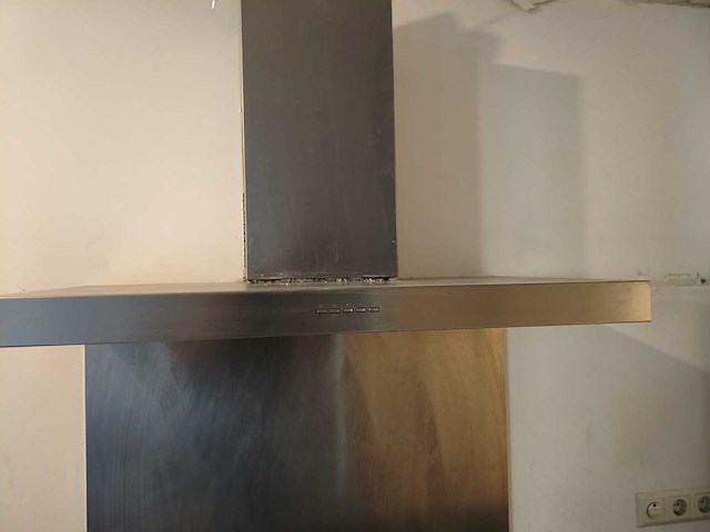 Keuken met apparatuur - afbeelding 3 van  21