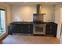 Keuken met apparatuur - afbeelding 1 van  21