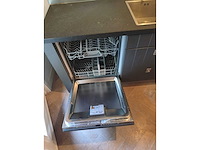 Keuken met apparatuur - afbeelding 16 van  21