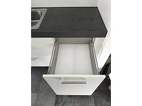 Keuken met apparatuur - afbeelding 7 van  23