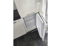 Keuken met apparatuur - afbeelding 13 van  23