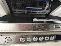 Keuken met apparatuur - afbeelding 18 van  23