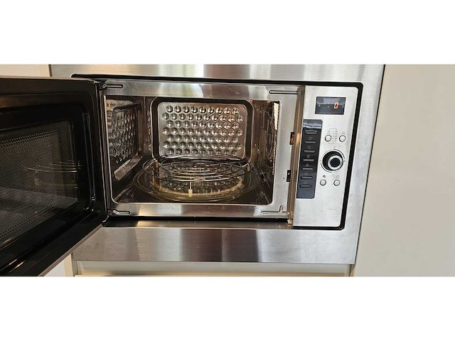 Keuken met apparatuur - afbeelding 17 van  17