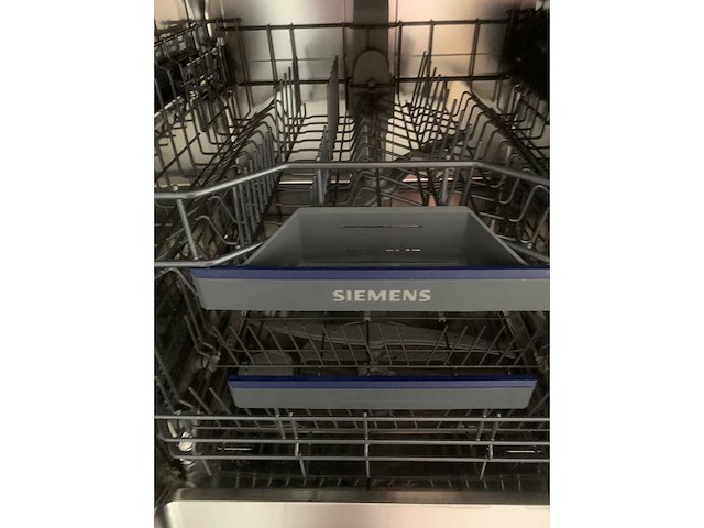 Keuken met apparatuur - afbeelding 15 van  26