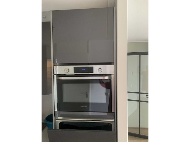 Keuken met apparatuur - afbeelding 16 van  26