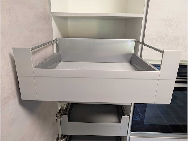 Keuken met apparatuur - afbeelding 5 van  11