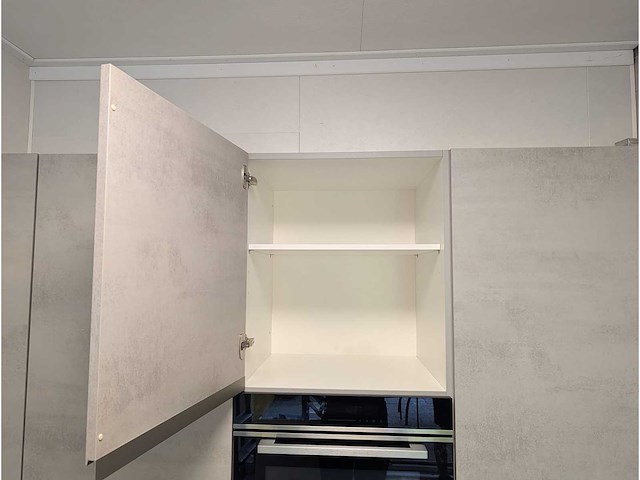 Keuken met apparatuur - afbeelding 10 van  11