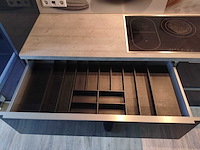 Keuken met apparatuur - afbeelding 20 van  22