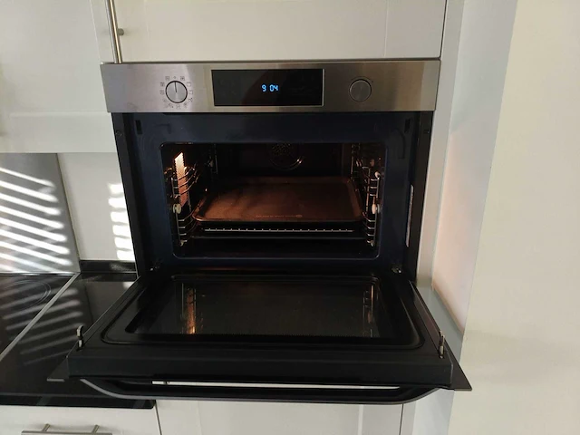 Keuken met apparatuur - afbeelding 16 van  28