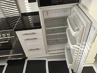 Keuken met apparatuur - afbeelding 19 van  28