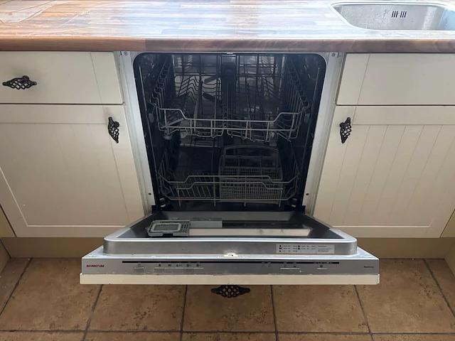 Keuken met apparatuur - afbeelding 13 van  29