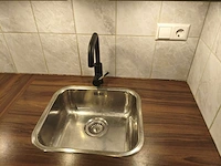 Keuken met apparatuur - afbeelding 4 van  24