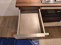 Keuken met apparatuur - afbeelding 22 van  24