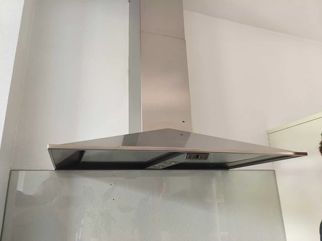 Keuken met apparatuur - afbeelding 11 van  26