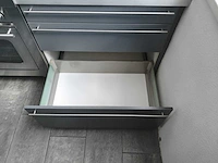 Keuken met apparatuur - afbeelding 4 van  21