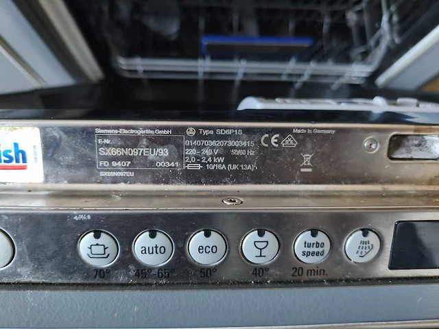Keuken met apparatuur - afbeelding 9 van  21