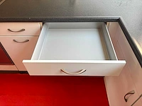 Keuken met apparatuur - afbeelding 8 van  24