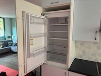 Keuken met apparatuur - afbeelding 18 van  24