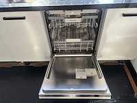 Keuken met apparatuur - afbeelding 12 van  23