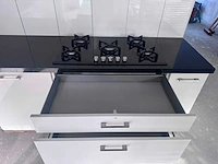 Keuken met apparatuur - afbeelding 8 van  27