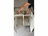Keuken met apparatuur - afbeelding 18 van  27