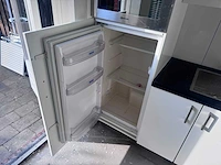 Keuken met apparatuur - afbeelding 12 van  27