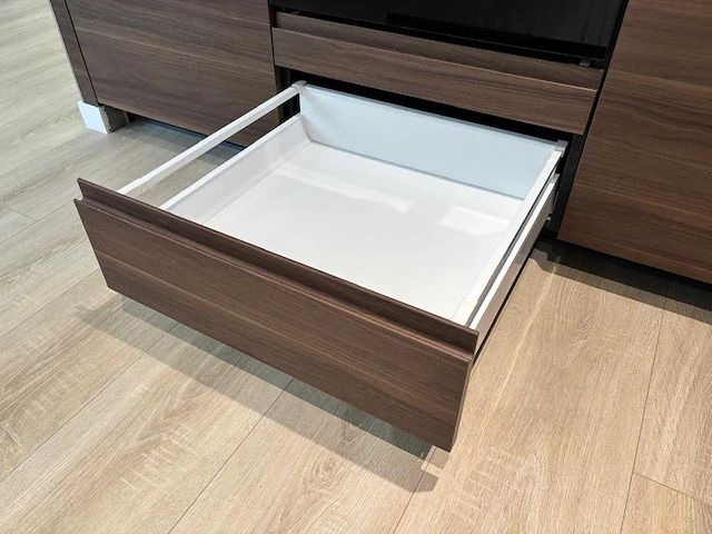 Keuken met apparatuur - afbeelding 12 van  38