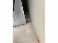 Keuken met apparatuur - afbeelding 17 van  26