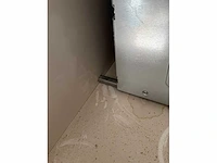 Keuken met apparatuur - afbeelding 19 van  26