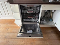 Keuken met apparatuur - afbeelding 23 van  26