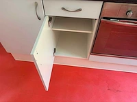 Keuken met apparatuur - afbeelding 23 van  24