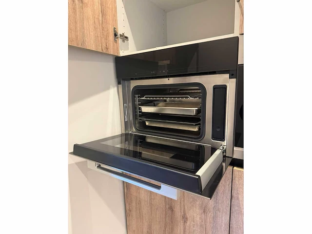 Keuken met apparatuur - afbeelding 14 van  43