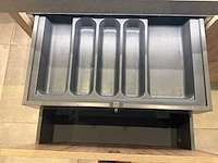 Keuken met apparatuur - afbeelding 23 van  43