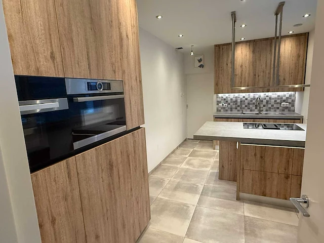 Keuken met apparatuur - afbeelding 3 van  43
