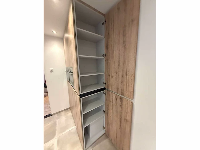 Keuken met apparatuur - afbeelding 8 van  43