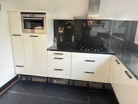 Keuken met apparatuur - afbeelding 2 van  23