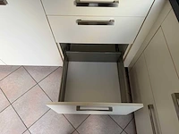 Keuken met apparatuur - afbeelding 16 van  27