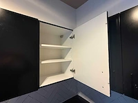 Keuken met apparatuur - afbeelding 11 van  25