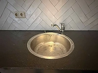 Keuken met apparatuur - afbeelding 3 van  25