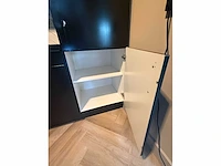 Keuken met apparatuur - afbeelding 19 van  25